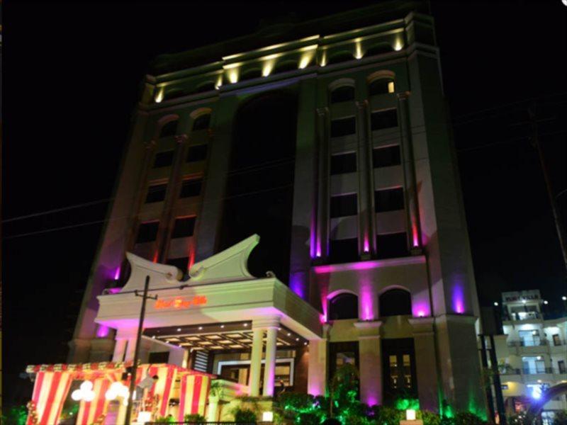 מלון קאנפור Vijay Intercontinental מראה חיצוני תמונה