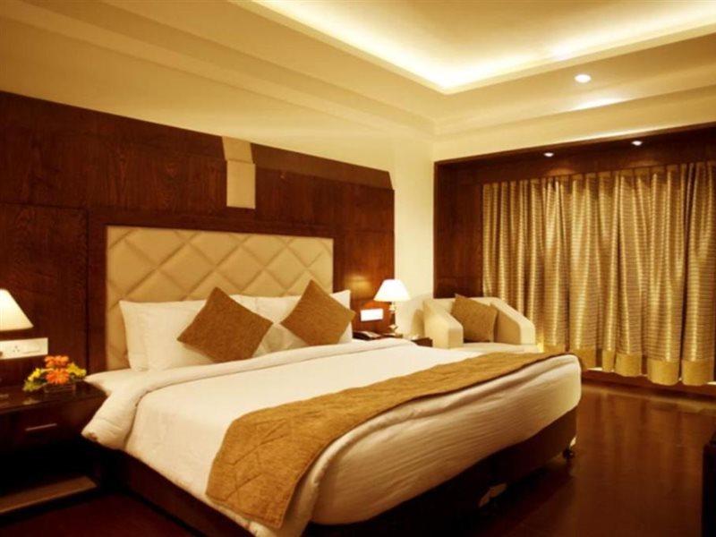 מלון קאנפור Vijay Intercontinental מראה חיצוני תמונה
